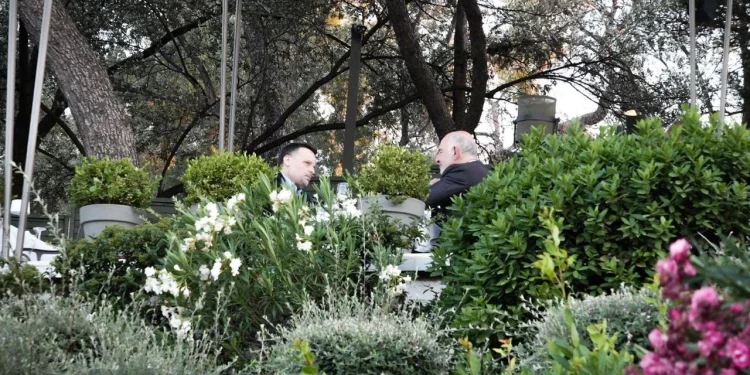 Συνάντηση του Χάρη Δούκα με τον Πιέρ Μοσκοβισί – Τι συζήτησαν