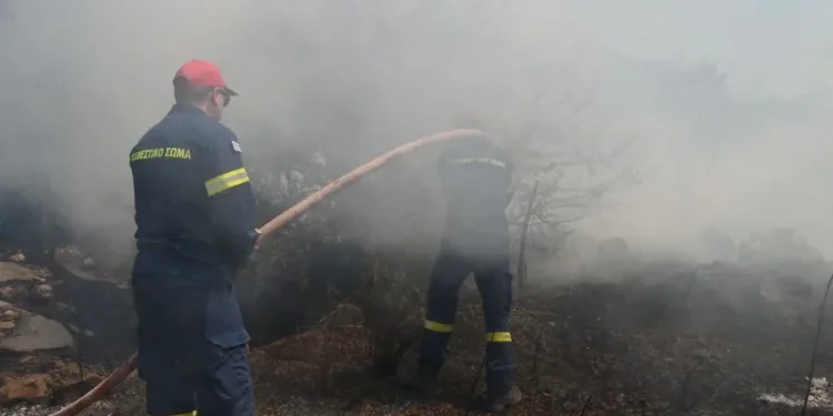 Πυρκαγιά στο Κίτσι Κορωπίου – Μήνυμα του 112 – Kυκλοφοριακές ρυθμίσεις