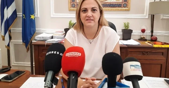 Συνάντηση της Δημάρχου Σερρών με τον ΓΓ Υποδοχής Αιτούντων Ασύλο για τη δομή στον Δήμο