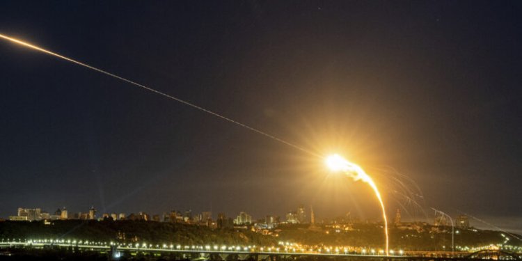Ρωσία: Καταρρίφθηκαν δεκάδες ουκρανικά drones – Τα δύο κοντά στην Αγία Πετρούπολη