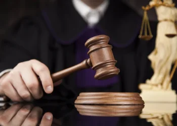 Πύρινη Ανακοίνωση της Ένωσης Δικαστών και Εισαγγελέων κατά της Κυβέρνησης: «Καταργήστε το νόμο»