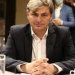 Ο ΦΑΡΑΝΤΟΥΡΗΣ ΠΗΡΕ ΤΟ ΟΠΛΟ ΤΟΥ ΚΑΙ ΣΕΡΝΕΙ ΠΡΩΤΟΣ ΤΟΝ ΧΩΡΟ ΤΗΣ ΔΙΑΛΥΣΗΣ