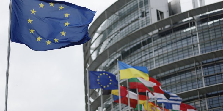 Στα «μανταλάκια» οι απόρρητες συνομιλίες των ηγετών της ΕΕ για την Ουκρανία
