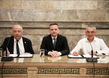 Δήμος Αθηναίων: Στρατηγική συνεργασία με το Πανεπιστήμιο Πειραιώς για τον βιώσιμο τουρισμό στην πόλη  