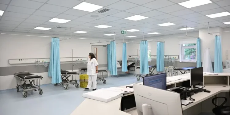 Αύξηση των περιστατικών βίας σε βάρος γιατρών και νοσηλευτών σε νοσοκομεία διαπίστωσαν ομιλητές σε ημερίδα του ΙΣΘ Αύξηση των περιστατικών βίας σε βάρος γιατρών και νοσηλευτών σε νοσοκομεία διαπίστωσαν ομιλητές σε ημερίδα του ΙΣΘ