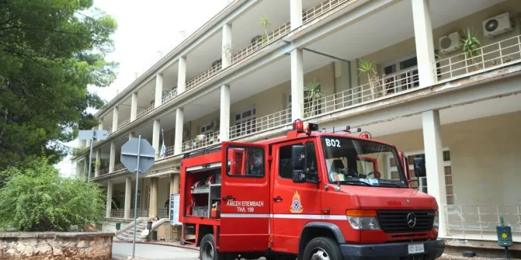 Από έκρηξη σε μηχάνημα στο Παθολογοανατομικό Εργαστήριο ξεκίνησε η φωτιά στο «Σωτηρία»