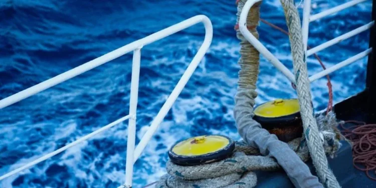 Προσωρινή απαγόρευση απόπλου επιβλήθηκε στο επιβατηγό-οχηματαγωγό πλοίο «Σούπερ Σταρ» στο λιμάνι της Αλοννήσου, λόγω μηχανικής βλάβης που διαπιστώθηκε πριν τον προγραμματισμένο απόπλου του.