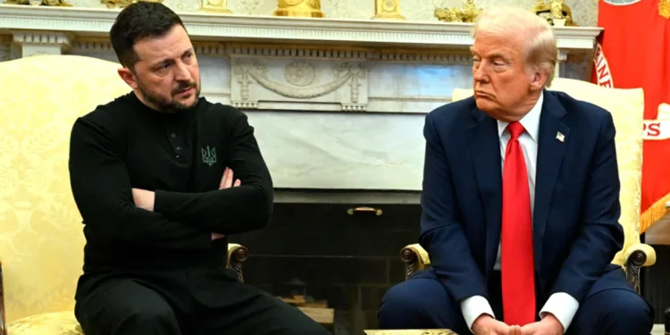 Aνάλυση Βloomberg: Οι απαιτήσεις Τραμπ για ειρήνη παγιδεύουν τον Ζελένσκι σε αδιέξοδο