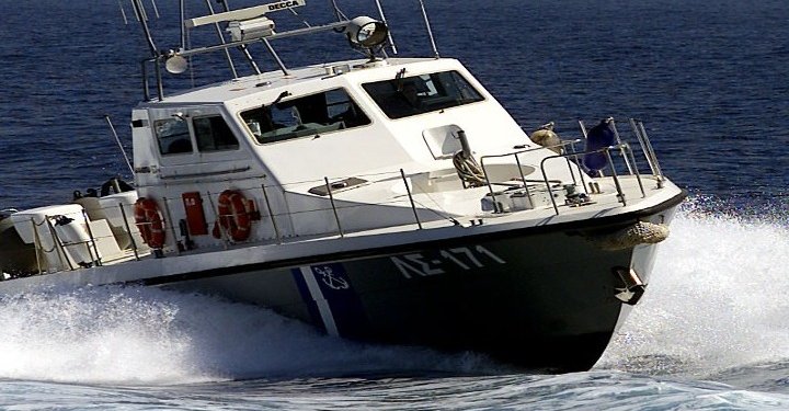 Πρώτες πρωινές ώρες σήμερα 31 Αυγούστου 2025, κατά τη διάρκεια προγραμματισμένης μεταγωγής κρατουμένων με πλοίο, ένας εκ των μεταγόμενων κρατουμένων, εξήλθε στο κατάστρωμα και έπεσε στη θάλασσα, ενώ το πλοίο έπλεε μεταξύ Χίου και Μυτιλήνης.