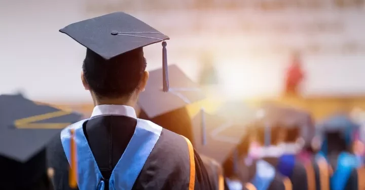 Μη κρατικά Πανεπιστήμια και φίλια πυρά Μη κρατικά Πανεπιστήμια και φίλια πυρά