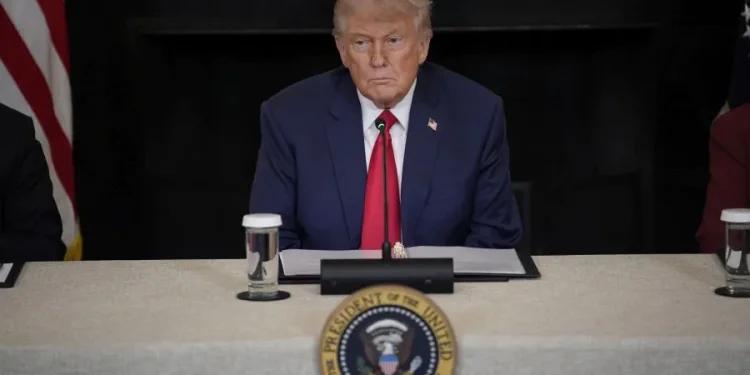 Μαύρη λίστα με κράτη που κρατούν Αμερικανούς στις φυλακές δημιουργεί ο Τραμπ Μαύρη λίστα με κράτη που κρατούν Αμερικανούς στις φυλακές δημιουργεί ο Τραμπ