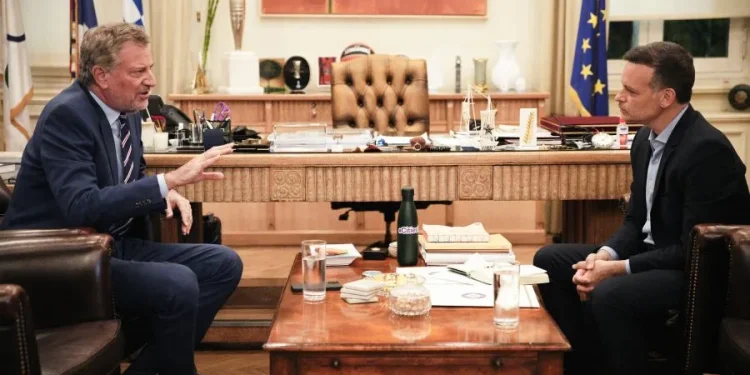 Ο π. Δήμαρχος της Νέας Υόρκης καλεσμένος του Δημάρχου Αθηναίων στο Athens Democracy Forum 2025