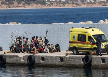 Δύο επιχειρήσεις διάσωσης τις τελευταίες ώρες νότια των Καλών Λιμένων – Εντοπίστηκαν συνολικά 97 αλλοδαποί
