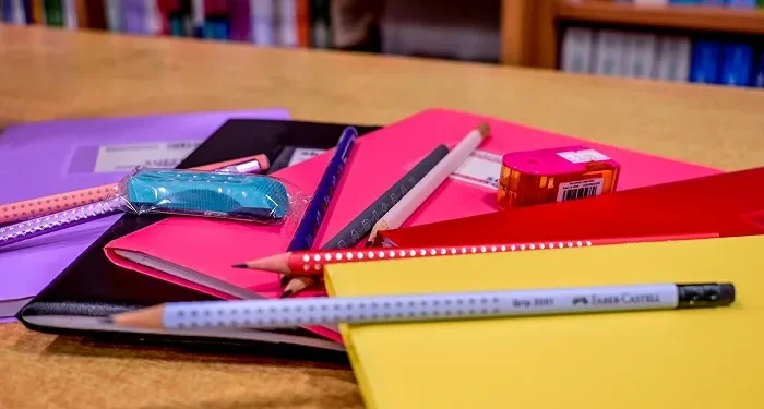 Χάρης Δούκας για Κοινωνικό Βιβλιοπωλείο: Όλα τα παιδιά πρέπει να έχουν τα απαραίτητα σχολικά είδη – Αθήνα 9,84