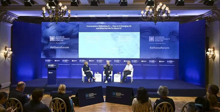 Ξεκινά στην Αθήνα ο παγκόσμιος διάλογος για τη Δημοκρατία