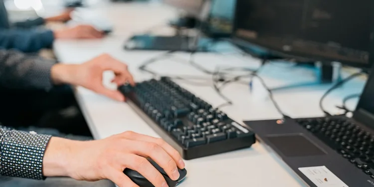 1.000 επιπλέον θέσεις για άτομα με αναπηρία στους ΟΤΑ – FANTOMAS.GR