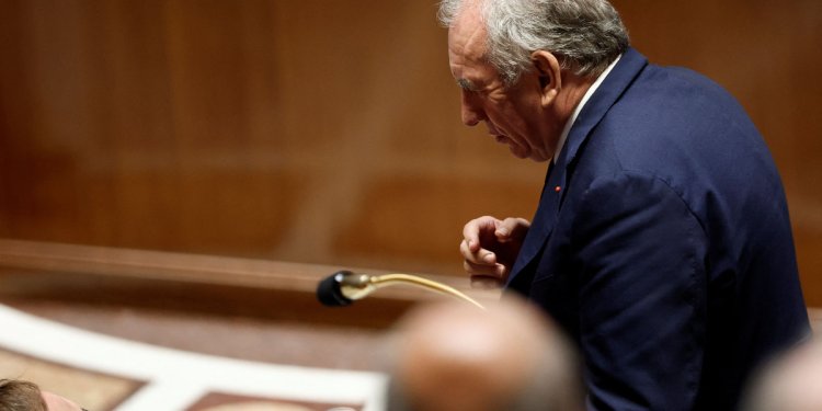 Σε νεα δίνη η Ευρώπη μετα την κρίση στην  Γαλλία: Έπεσε η κυβέρνηση Μπαϊρού