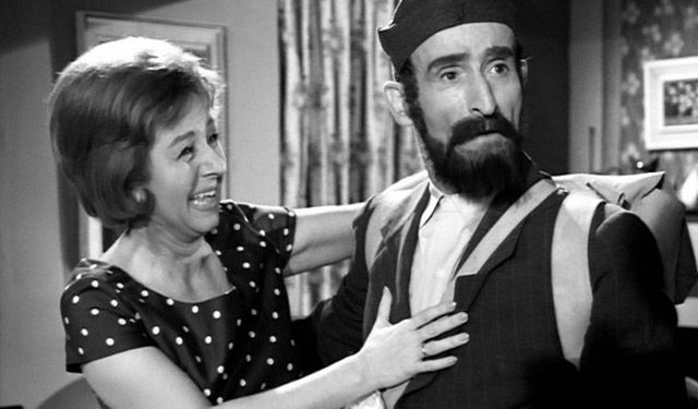 Μαρίκα Κρεβατά -Η δαντελένια μούσα της κωμωδίας μας !