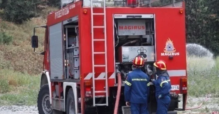 Θεσσαλονίκη: Υπό έλεγχο η φωτιά στο Εξαμίλι