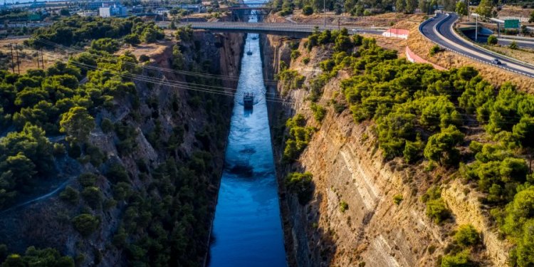 Τραυματισμός 15χρονης στη Διώρυγα της Κορίνθου – Έπεσε από ύψος 50 μέτρων στον Ισθμό