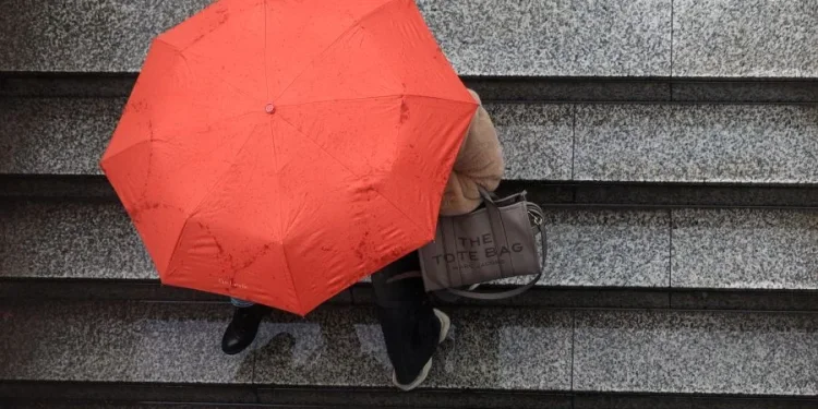 Άστατος καιρός και πτώση της θερμοκρασίας σήμερα