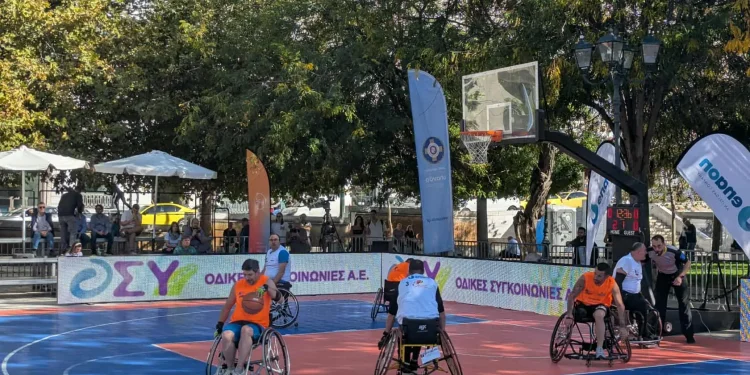 Το Σύνταγμα γιορτάζει το μπάσκετ χωρίς εμπόδια
