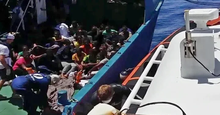 Δύο μετανάστες νεκροί – 91 διασωθέντες σε επιχείρηση της ακτοφυλακής Δύο μετανάστες νεκροί – 91 διασωθέντες σε επιχείρηση της ακτοφυλακής