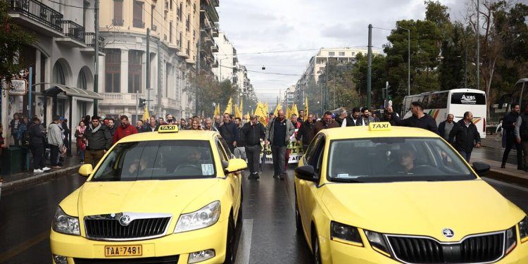 Χωρίς ταξί ξανά η Αθήνα στις 2 και 3 Δεκεμβρίου – Γιατί απεργούν οι ιδιοκτήτες Χωρίς ταξί ξανά η Αθήνα στις 2 και 3 Δεκεμβρίου – Γιατί απεργούν οι ιδιοκτήτες