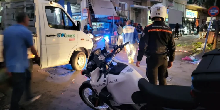 Στην Αθήνα δεν αφήνουμε χώρο στην ανομία και στο παρεμπόριο Στην Αθήνα δεν αφήνουμε χώρο στην ανομία και στο παρεμπόριο