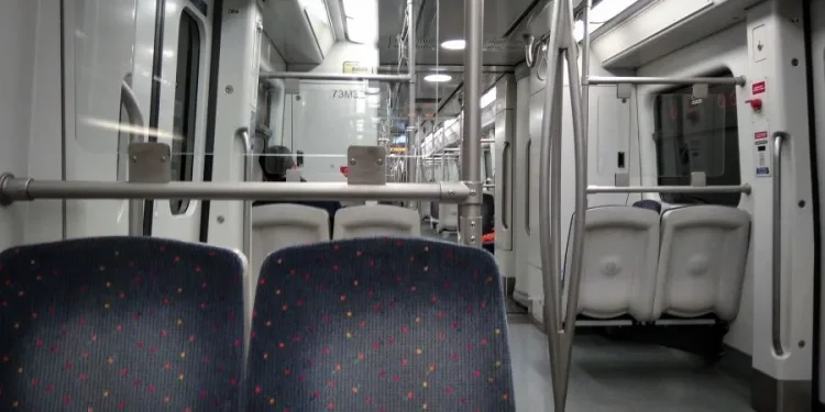 Περιστατικά ακινητοποίησης συρμού εκτός αποβάθρας, καταγγέλλουν ηλεκτροδηγοί του Μετρό Περιστατικά ακινητοποίησης συρμού εκτός αποβάθρας, καταγγέλλουν ηλεκτροδηγοί του Μετρό