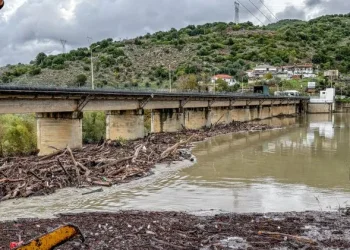 Προβλήματα σε Μάνδρα, Νέα Πέραμο και Μέγαρα – Θα περιοριστεί από αύριο σε Κ. Μακεδονία και Δωδεκάνησα Προβλήματα σε Μάνδρα, Νέα Πέραμο και Μέγαρα – Θα περιοριστεί από αύριο σε Κ. Μακεδονία και Δωδεκάνησα