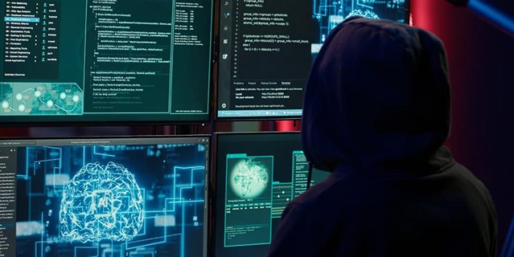 Δίκη υποκλοπών: Το σχέδιο Μητσοτάκη για την ΕΥΠ και η κατάθεση της υπαλλήλου της Υπηρεσίας Δίκη υποκλοπών: Το σχέδιο Μητσοτάκη για την ΕΥΠ και η κατάθεση της υπαλλήλου της Υπηρεσίας