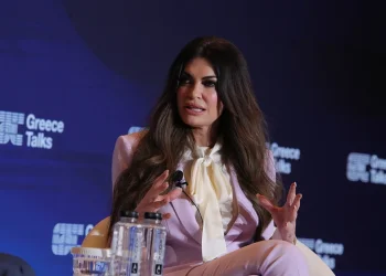 Κίμπερλι Γκίλφοϊλ για ελληνοαμερικανικές σχέσεις: Προσδεθείτε γιατί τώρα απογειωνόμαστε