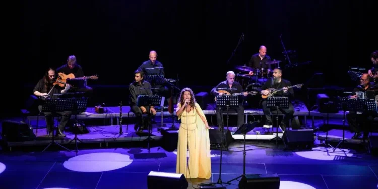 Συναυλία με την Μπέττυ Χαρλαύτη στο Ολύμπια