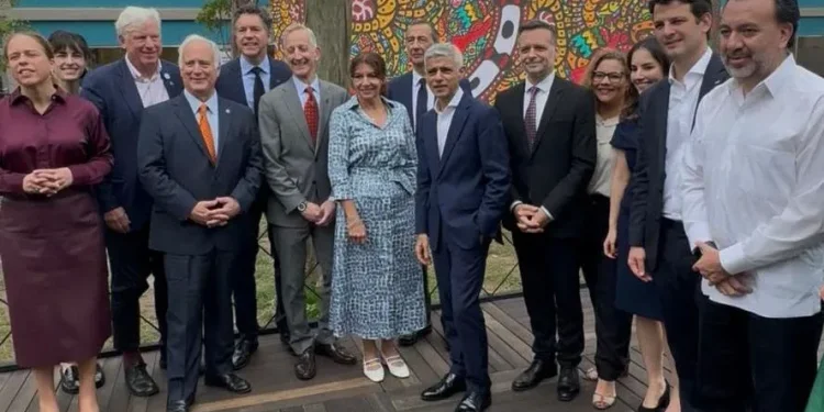 «Οι πόλεις ηγούνται και αλλάζουν τον κόσμο»