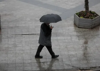 Βροχές και καταιγίδες σήμερα σε πολλές περιοχές – Μικρή πτώση της θερμοκρασίας