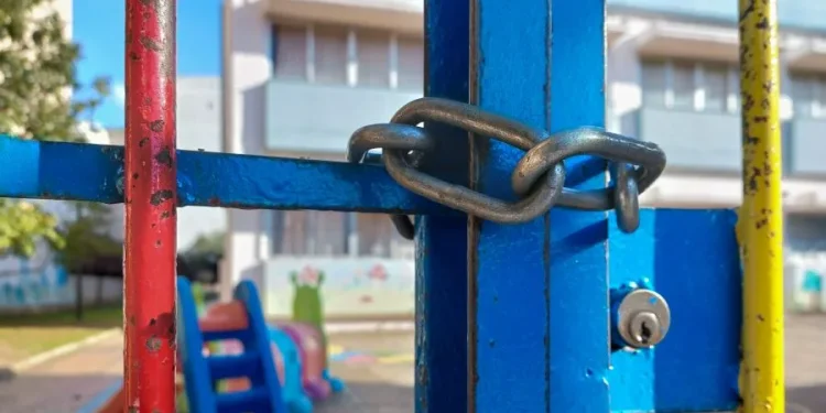 Κλειστά αύριο τα σχολεία, οι βρεφονηπιακοί και οι παιδικοί σταθμοί του Δήμου Αθηναίων