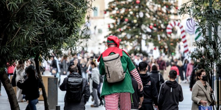 Οι επιστήμονες προειδοποιούν για δυναμική μετάδοση της γρίπης κατά τις γιορτές- Ποιοι κινδυνεύουν και πώς προστατευόμαστε