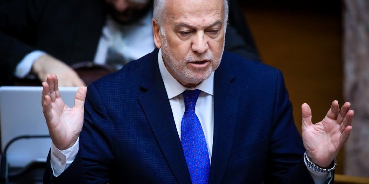 Τι αλλάζει στο κληρονομικό δίκαιο – Οι νέες διατάξεις Τι αλλάζει στο κληρονομικό δίκαιο – Οι νέες διατάξεις