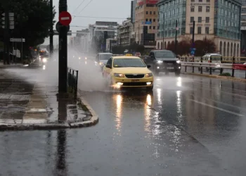 Ποιοι δρόμοι άνοιξαν στην Αττική και ποιοι παραμένουν κλειστοί από την κακοκαιρία Ποιοι δρόμοι άνοιξαν στην Αττική και ποιοι παραμένουν κλειστοί από την κακοκαιρία