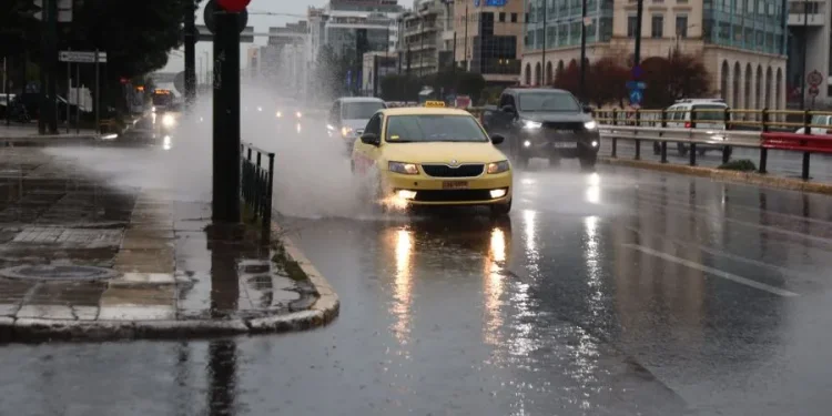 Ποιοι δρόμοι άνοιξαν στην Αττική και ποιοι παραμένουν κλειστοί από την κακοκαιρία Ποιοι δρόμοι άνοιξαν στην Αττική και ποιοι παραμένουν κλειστοί από την κακοκαιρία