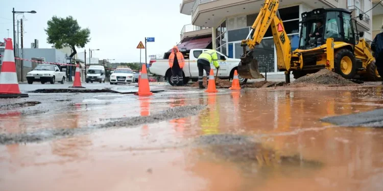 Ξεκίνησαν οι αυτοψίες για την καταγραφή των ζημιών στη Δυτική Αττική Ξεκίνησαν οι αυτοψίες για την καταγραφή των ζημιών στη Δυτική Αττική