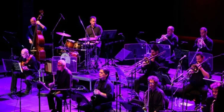 Η Athens Big Band με Πέννυ Μπαλτατζή & Philipp Weiss στο Θέατρο Ολύμπια