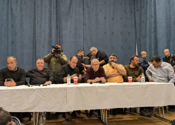 Αρχικές αγροτικές αντιδράσεις – “Ο Μητσοτάκης έκλεισε συνάντηση μονος του -Ας μιλήσει και μονος του ….