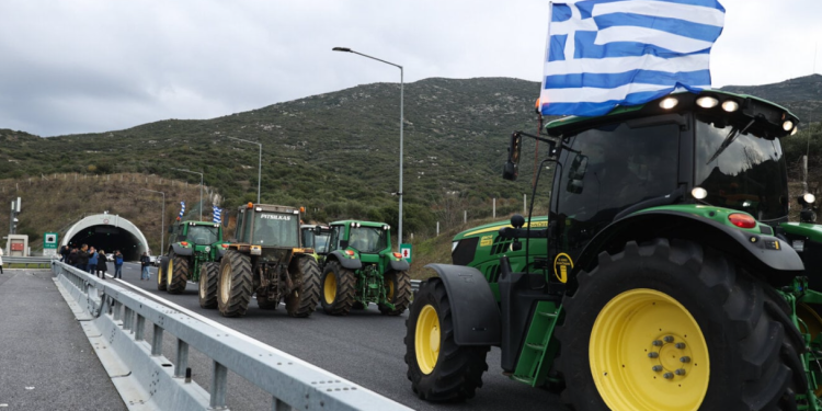 Επιστρέφουν στα μπλόκα οι αγρότες – Μετά την Πρωτοχρονιά η πανελλαδική σύσκεψη Επιστρέφουν στα μπλόκα οι αγρότες – Μετά την Πρωτοχρονιά η πανελλαδική σύσκεψη