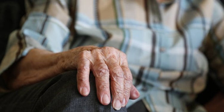 Οι προϋποθέσεις που πρέπει να πληρούν υποψήφιοι συνταξιούχοι, πρώην δημόσιοι υπάλληλοι, για να λάβουν σύνταξη γήρατος με διαδοχική ασφάλιση Οι προϋποθέσεις που πρέπει να πληρούν υποψήφιοι συνταξιούχοι, πρώην δημόσιοι υπάλληλοι, για να λάβουν σύνταξη γήρατος με διαδοχική ασφάλιση