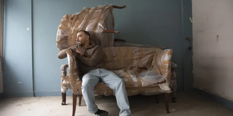 Ένα ηλεκτρονικό ταξίδι στο σύμπαν του Γιάννη Ρίτσου δια χειρός Κωνσταντίνου Βήτα στο Ολύμπια Ένα ηλεκτρονικό ταξίδι στο σύμπαν του Γιάννη Ρίτσου δια χειρός Κωνσταντίνου Βήτα στο Ολύμπια