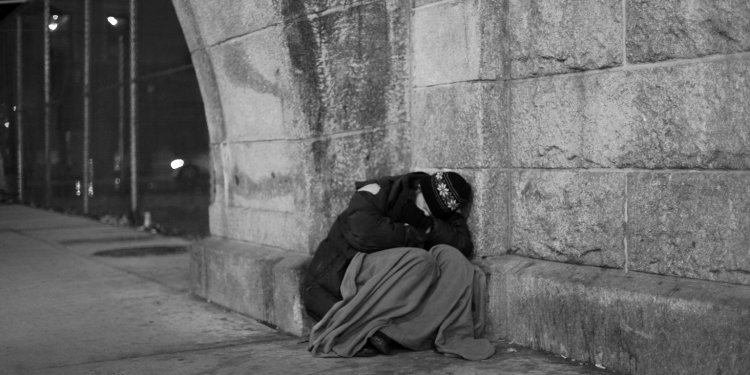 Έκτακτα μέτρα για την προστασία των αστέγων από τις χαμηλές θερμοκρασίες