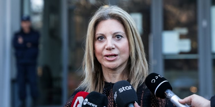 KOLAFOS.GR -Σπάνια πολιτική σύμπλευση