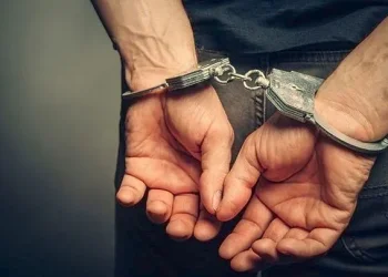 Σύλληψη 55χρονου ύστερα από καταγγελία για βιασμό και απόπειρα βιασμού– Τον κλείδωσε στο σπίτι η γυναίκα